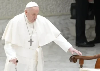 «El Papa no está fuera de peligro»: informó el Vaticano