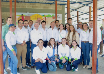 Firman convenio para llevar agua potable a Punta Coco y zonas rurales de La Guajira