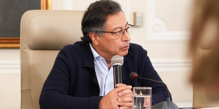 Petro solicita a la Corte Constitucional un debate público sobre la reforma pensional