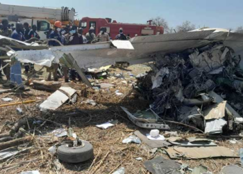 Desastre aéreo en Sudán: 45 muertos tras caída de avión militar en zona residencial