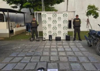 Policía incauta 52 kilos de cocaína tras persecución en vía pública