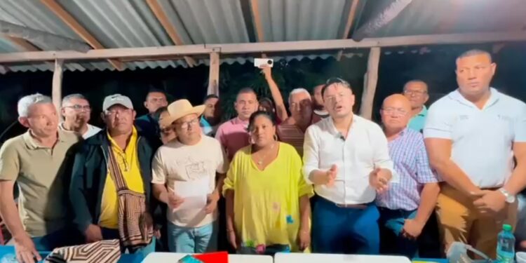 Se levantan bloqueos del sur de La Guajira tras horas de diálogos con el Gobierno Nacional