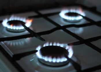 Presidente de Gases del Caribe anuncia aumento en el precio del gas natural