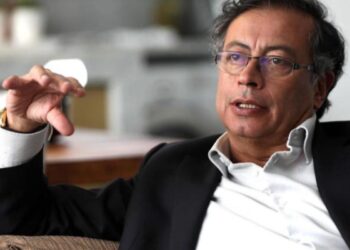 La sotana del cura guerrillero Camilo Torres será declarada patrimonio nacional por el presidente Petro