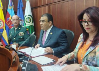 Senador Antonio Correa denuncia irregularidades en los concursos de la DIAN