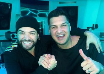 ¡Elder Dayán y Nacho preparan un hit juntos! «El Cantor’ aceptó la invitación y grabaron en Miami
