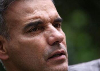 Juez ordena reintegrar al coronel del Ejército que lideró la ‘Operación Jaque’