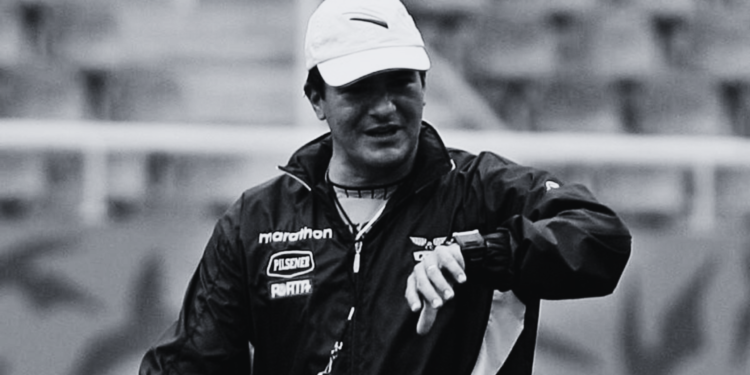 Falleció el técnico Armando ‘Piripi’ Osma durante un entrenamiento en Ecuador