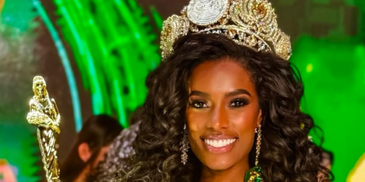 La riohachera Olga María Álvarez se coronó como Miss Mesoamérica Internacional 2025