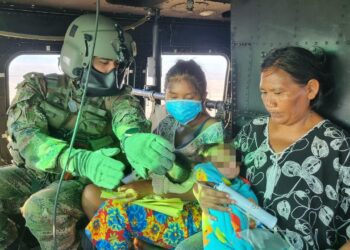 Ejército Nacional evacúa a dos menores con desnutrición en zona rural de Riohacha