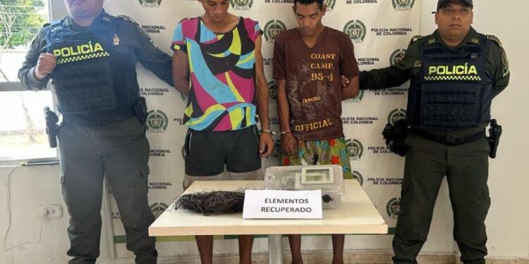 Capturan en flagrancia a dos hombres por el delito de hurto en Villanueva