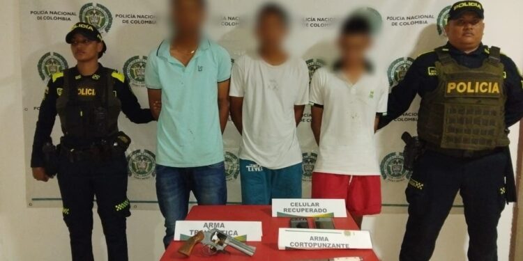 Capturan a tres hombres por los delitos de hurto y porte ilegal de arma de fuego en Fonseca