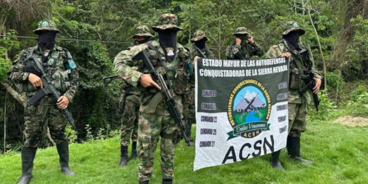 Gobierno y Autodefensas de la Sierra Nevada acuerdan primeros compromisos para la paz