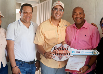 120 familias guajiras reciben su nuevo hogar en el proyecto Balcones de Palaá