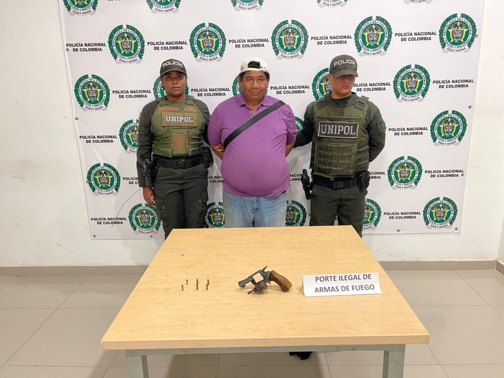 Capturan a hombre con arma de fuego ilegal en un establecimiento ...