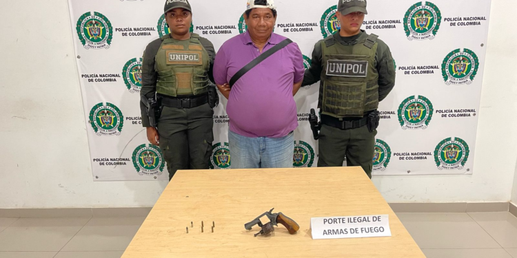 Capturan a hombre con arma de fuego ilegal en un establecimiento público en Riohacha