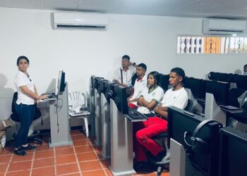 Tejidos por la juventud de La Guajira