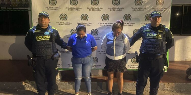 Capturan a dos mujeres por presunta estafa millonaria en una empresa de giros en el centro de Maicao