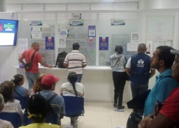 Defensoría del Pueblo interviene ante graves retrasos en la entrega de medicamentos en Santa Marta