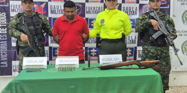 Capturan a una persona por porte ilegal de arma de fuego en el municipio de Albania