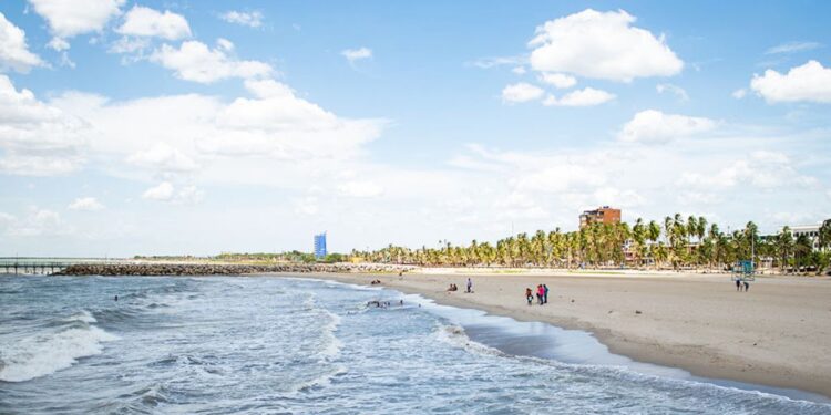 Uniguajira e instituciones aliadas buscan generar energía a través del oleaje de La Guajira