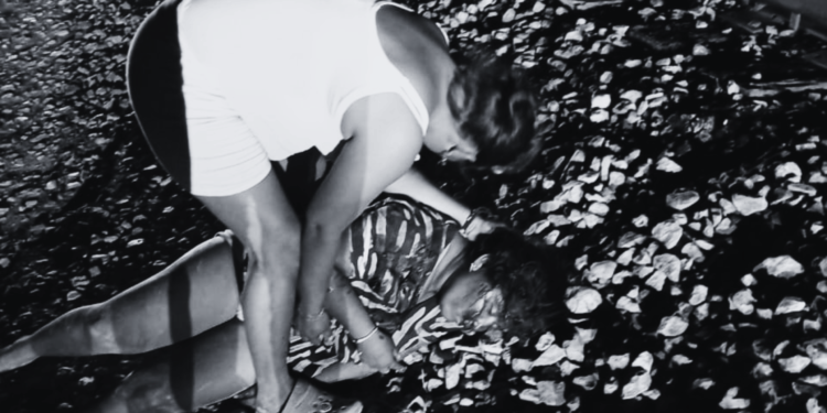 Mujer wayuú resulta gravemente herida tras lanzarse al paso del tren de Cerrejón en zona rural de Uribia