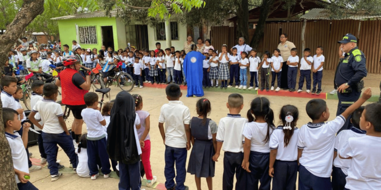 Policía Nacional promueve la seguridad infantil con jornada lúdica en Paraguachón
