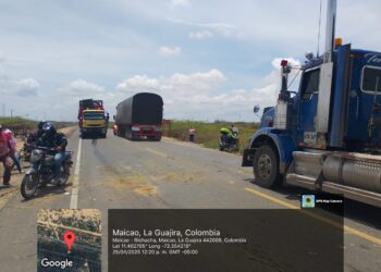 Se restablece la movilidad vehicular en la vía Riohacha – Paraguachón tras acuerdos con comunidad wayuú