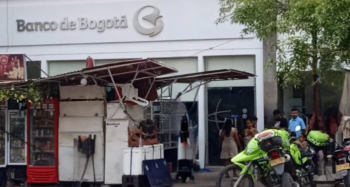 Banda armada asaltó sucursal bancaria en el Centro Histórico de Santa Marta