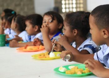 Adjudicado contrato del PAE en Riohacha: más de 30 mil estudiantes serán beneficiados