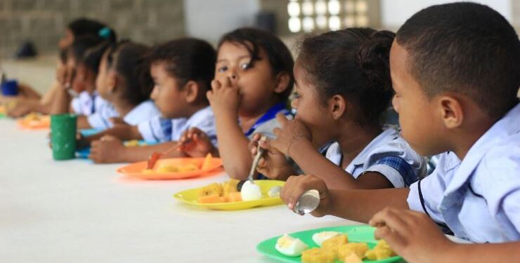 Adjudicado contrato del PAE en Riohacha: más de 30 mil estudiantes serán beneficiados