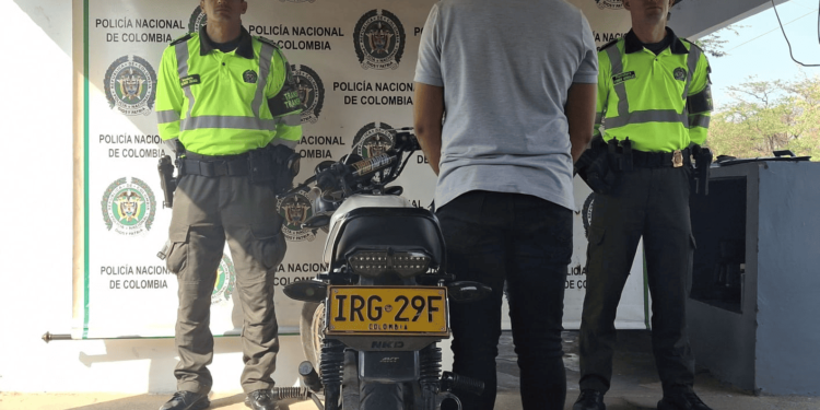 Capturan a un hombre por receptación y recuperan vehículos robados en operativos viales en La Guajira