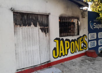 Incendio consume taller de reparación electrónica en Villanueva: pérdidas fueron totales