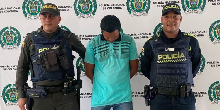 Capturan en Riohacha a joven que portaba licencia de tránsito falsa
