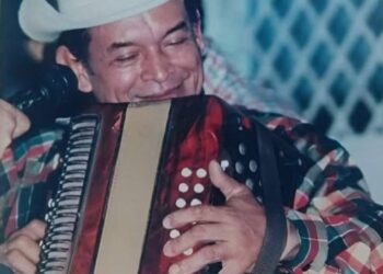 Julio De la Ossa, músico completo… el pequeño gigante del acordeón