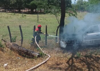 Accidente de tránsito en la circunvalar de Villanueva deja dos heridos y provoca conato de incendio