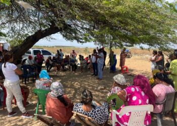 En Maicao realizan intervención para caracterizar a habitantes de asentamiento de posibles desalojos