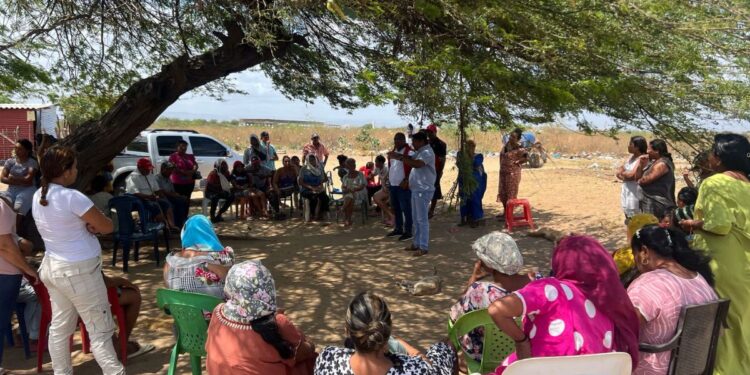 En Maicao realizan intervención para caracterizar a habitantes de asentamiento de posibles desalojos