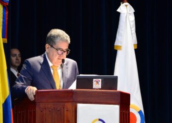 La niñez en Colombia no es prioridad en presupuestos de la Nación, departamentos y municipios: CGR