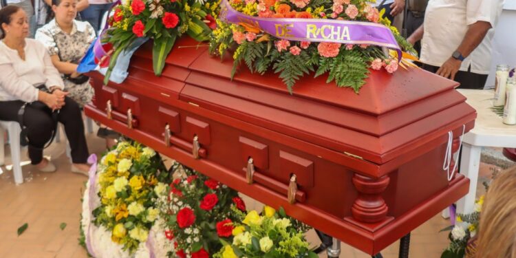 En cámara ardiente el cuerpo sin vida del exgobernador Jairo Aguilar Ocando