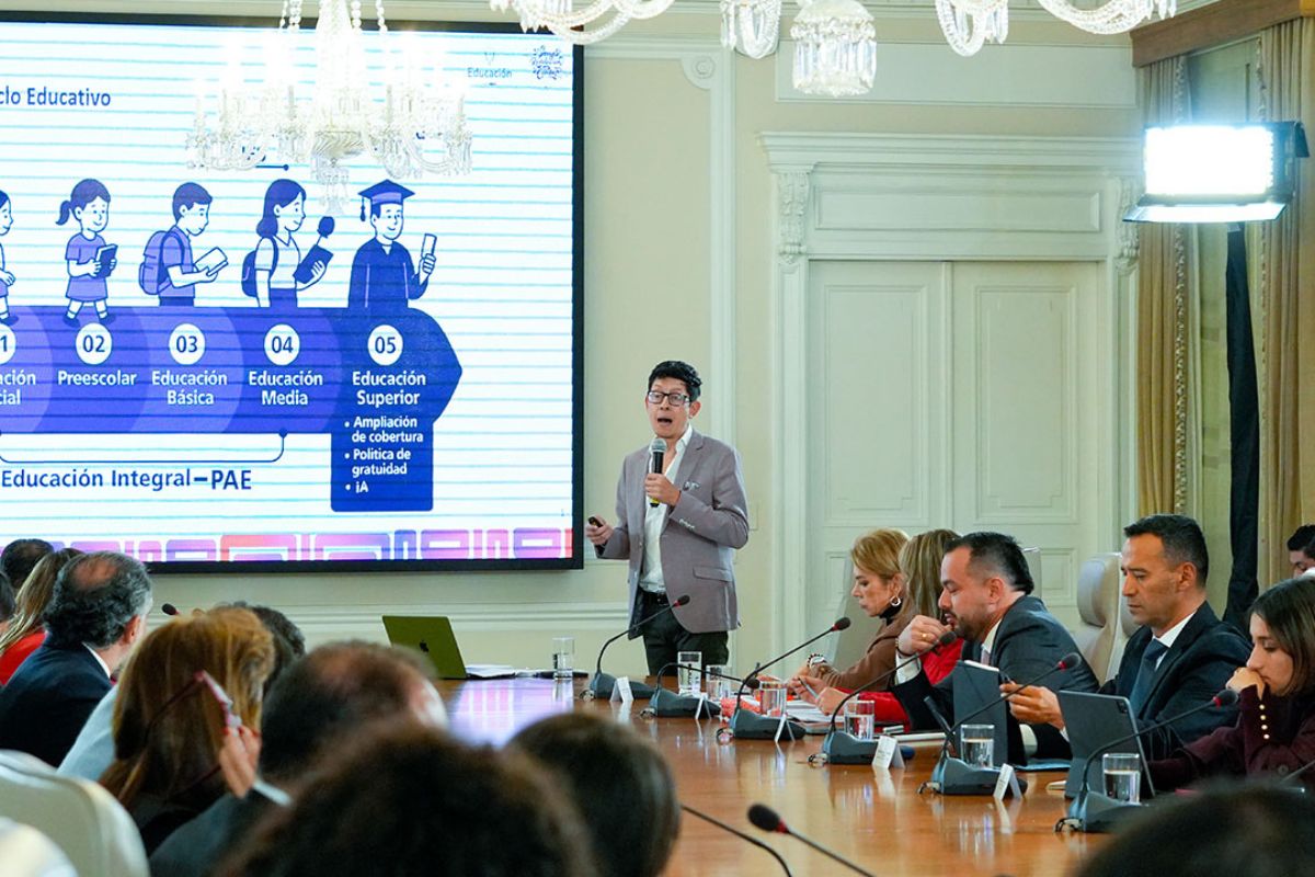 Educación pública en Colombia tuvo su mayor presupuesto en 2024: presidente Petro