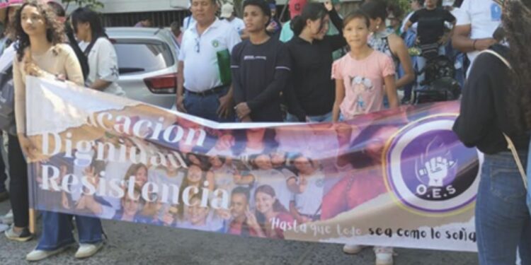 Trabajadores de la educación anuncian que mantienen el  cese de actividades en el Distrito de Riohacha y Uribia