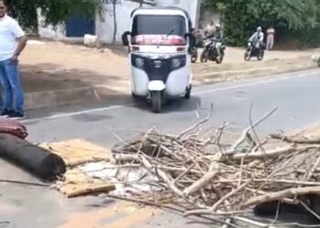 Se levanta bloqueo tras acuerdos de la vía Maicao – Carraipia