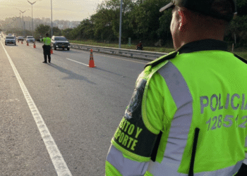 Hombre fue embestido por un camión en la Vía Oriental, Atlántico: permanece en estado crítico