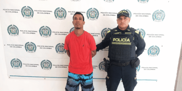 Capturan en Fonseca a hombre requerido por violencia intrafamiliar agravada