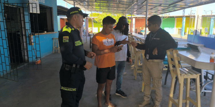 Policía y Migración intensifican operativos en establecimientos turísticos de Maicao