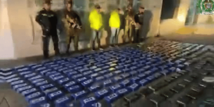 Golpe al narcotráfico en Maicao: incautan 403 kilos de cocaína listos para ser enviados a EE. UU.
