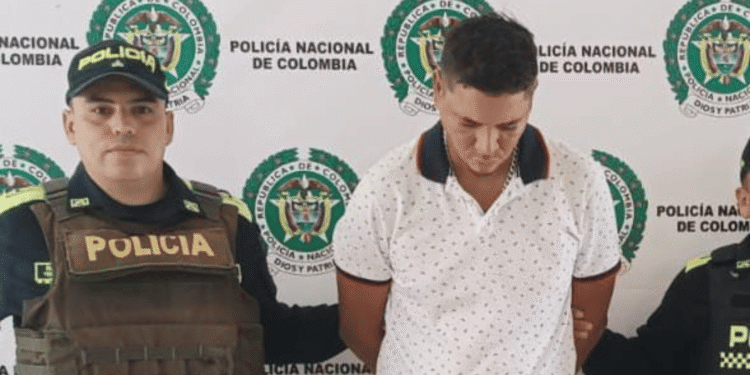 Hombre capturado en Riohacha por porte ilegal de pistola en el barrio Cristo Rey