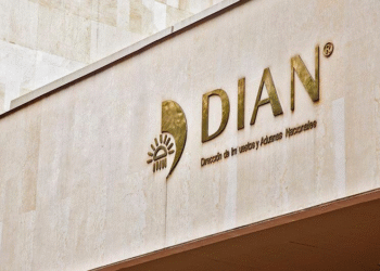 Sindicato denuncia despidos masivos en la Dian: más de 900 empleados ya fueron notificados