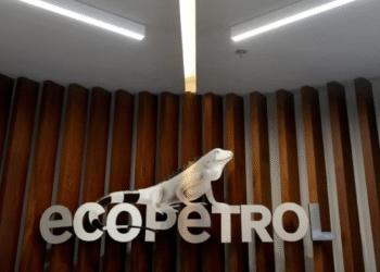 USO advierte que cobro de $9,4 billones por IVA a gasolina importada pone en riesgo la estabilidad de Ecopetrol